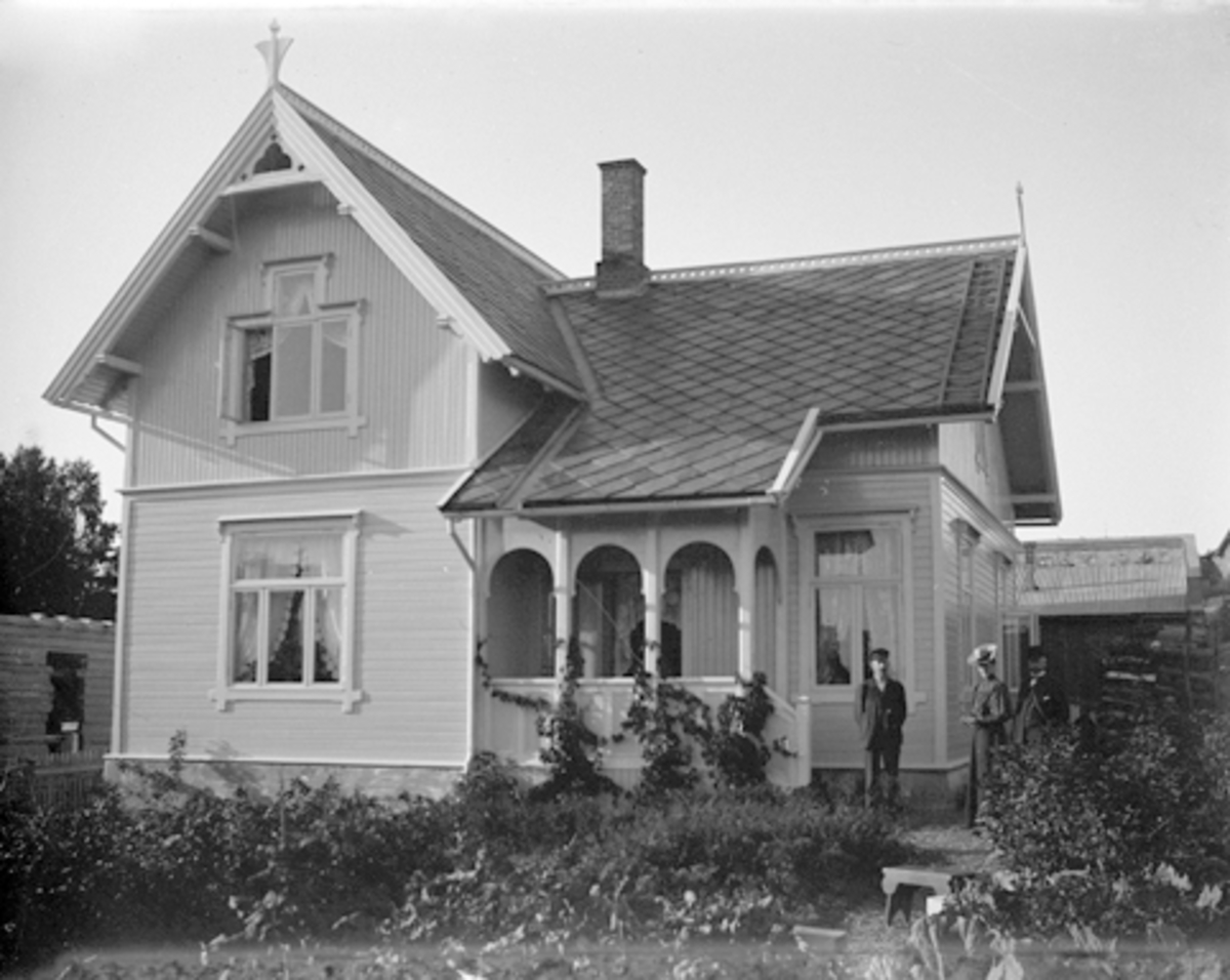 Anno Domkirkeodden, KONTROLLØR STENERSENS VILLA, KVARTAL 149, ST. OLAVSGT. 74, HAMAR, GLASSPLATE.