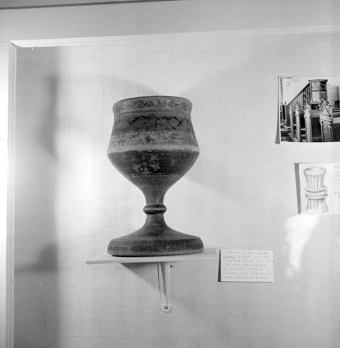Anno Domkirkeodden, GJENST. FOTO, ALTERKALK I TRE, RINGSAKER KIRKE.