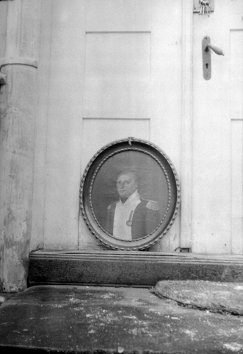 Toralv Bleken-Nilssen, MALERI av Ole Nielsen, PEDER RØNNE, DØD 1807, DEKORERT 1801, VINGROM.