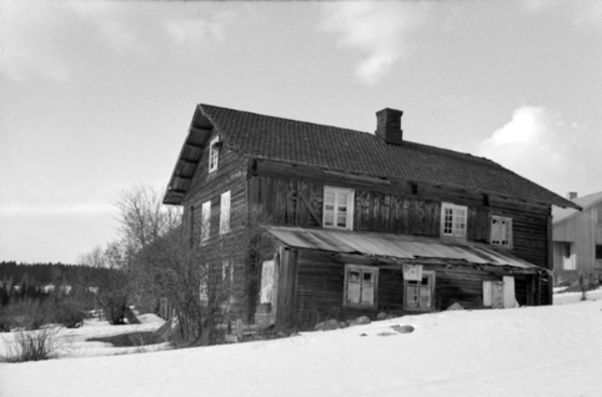 Toralv Bleken-Nilssen, SVEEN I VELDRE, FOTO: TORALV BLEKEN NILSSEN, 1960.