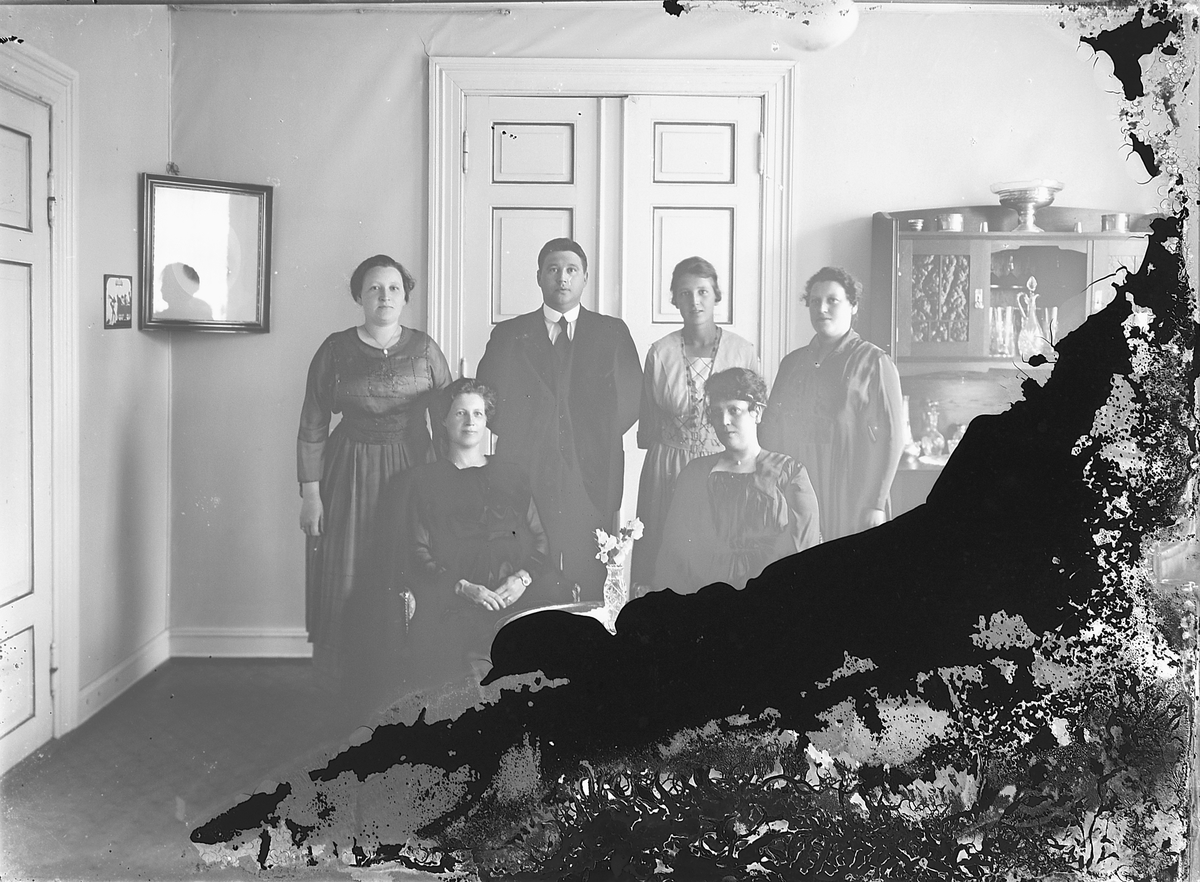 Oscar Løberg, GRUPPE 6 PERSONER.