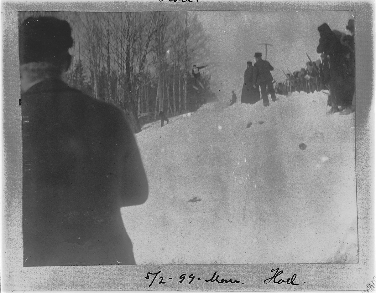 Johan Albert Steen, HOELBAKKEN. SKIRENN. HOPPRENN. HAMAR.