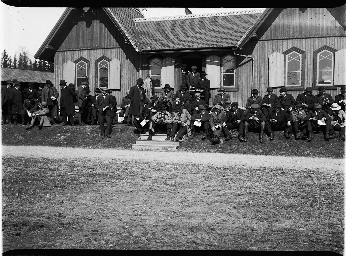 Mikkel Sveinhaug, HESTESTEVNE, SMEDSTADMOEN, LILLEHAMMER.
