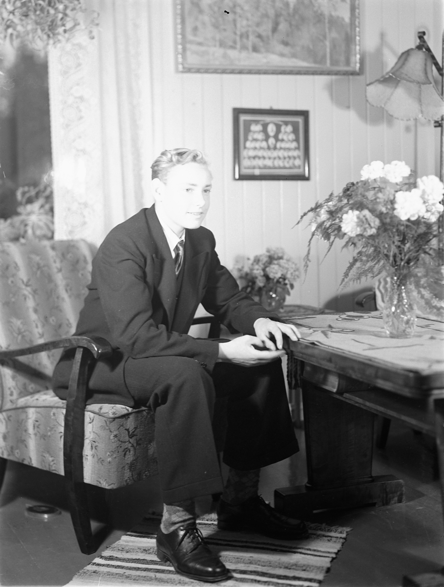 Håkon Prestkværn, KONFIRMANT, 1947.