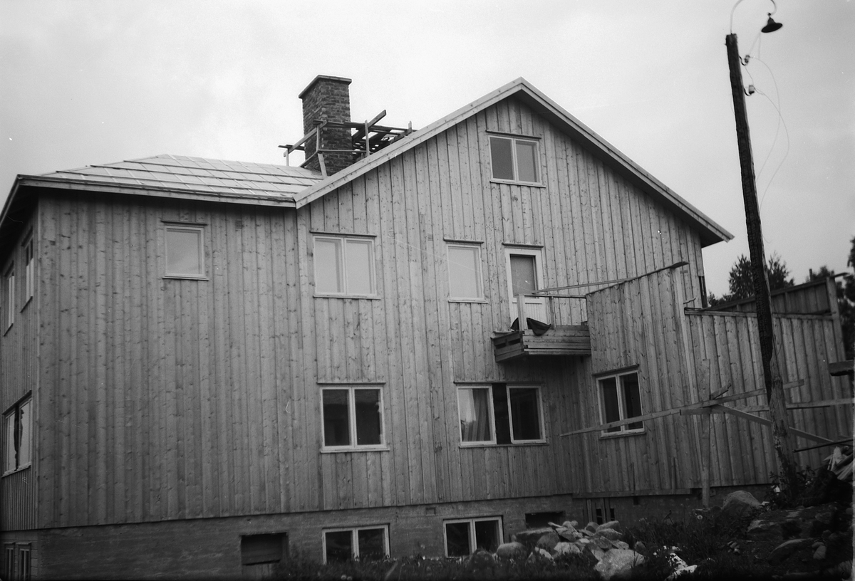 Håkon Prestkværn, Solbjør gård og rekreasjonshjem, Ring.