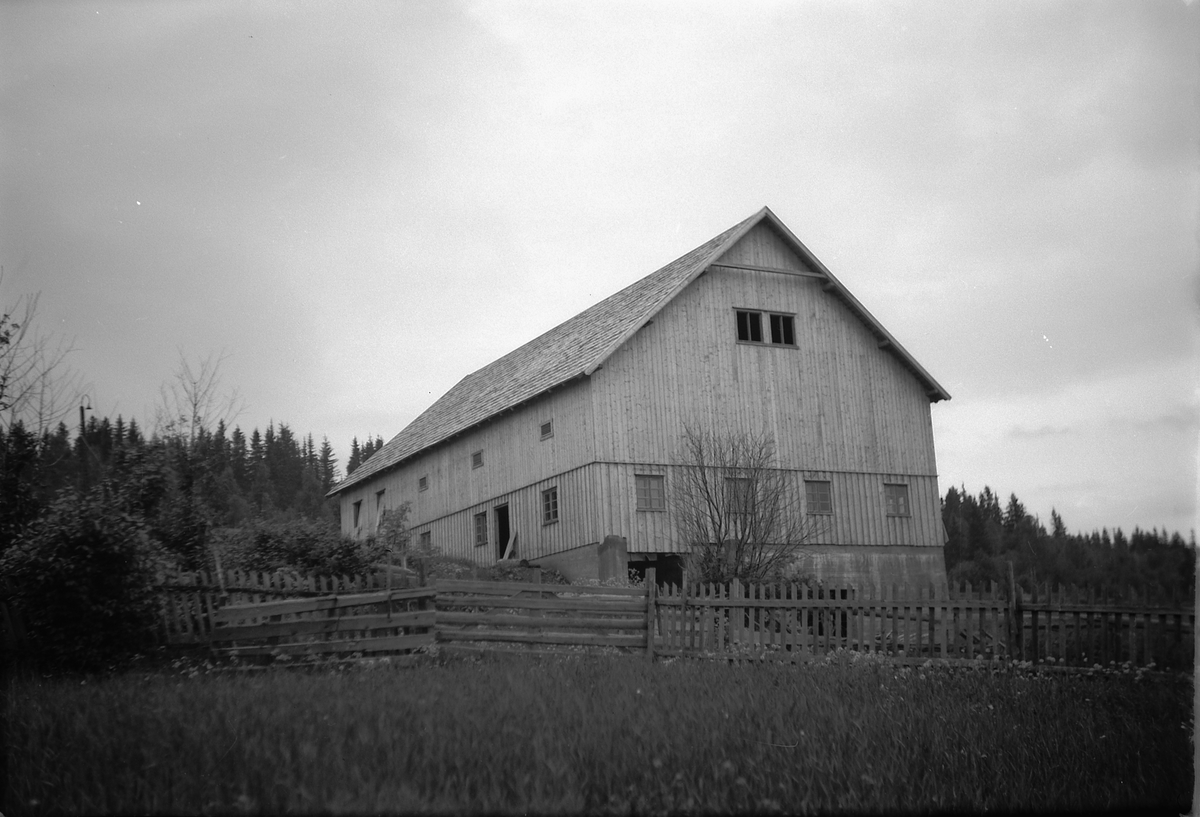 Håkon Prestkværn, Solbjør gård og rekreasjonshjem, Ring.