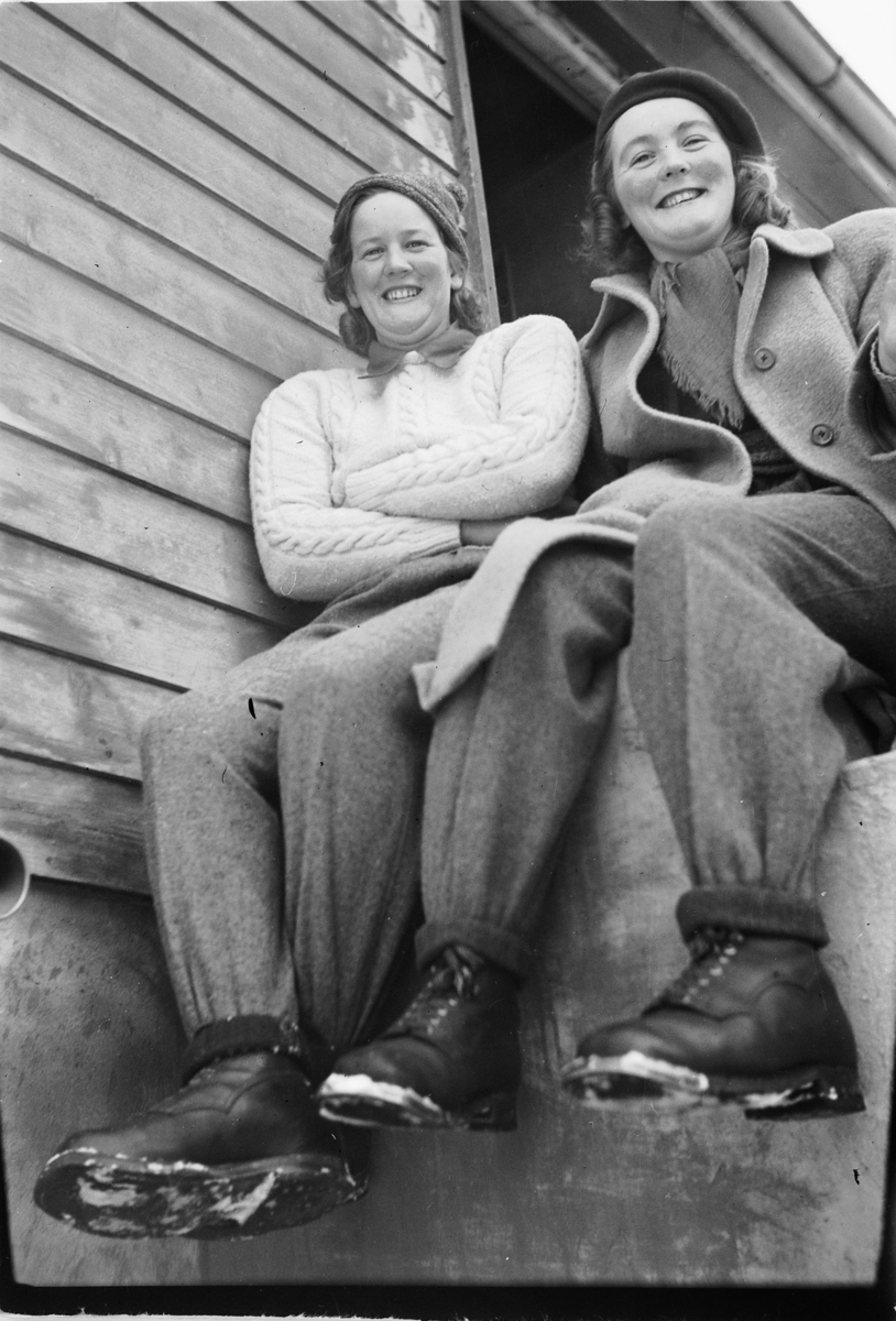 Håkon Prestkværn, GERDA OG BORGHILD LØKKESVEEN.