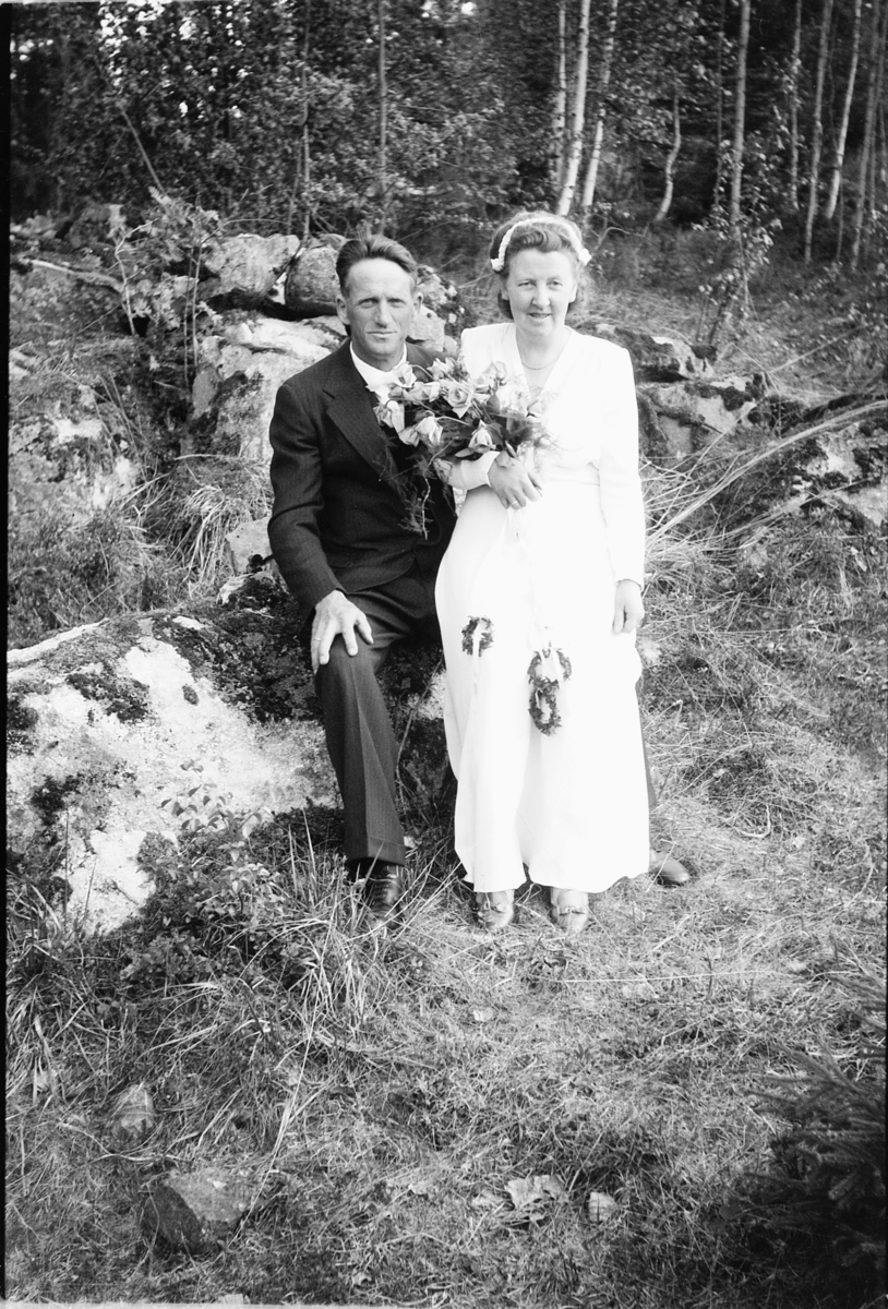 Håkon Prestkværn, Bryllup, Tangen. Brudeparet.