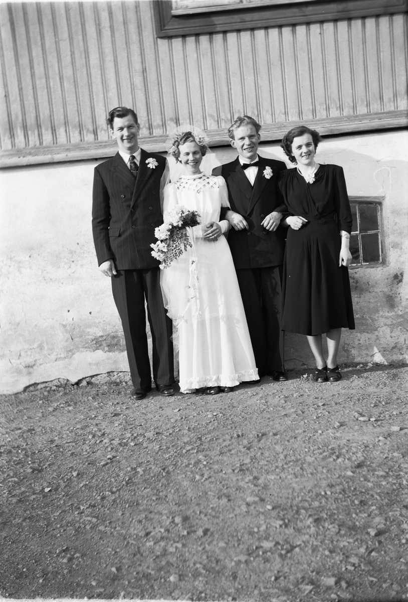 Håkon Prestkværn, Bryllup. Brudepar med forlovere?