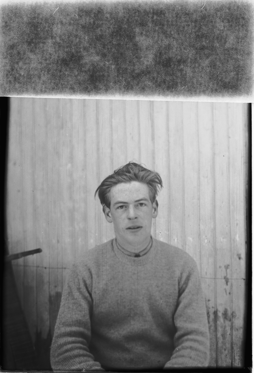 Håkon Prestkværn, Ukjent mann.