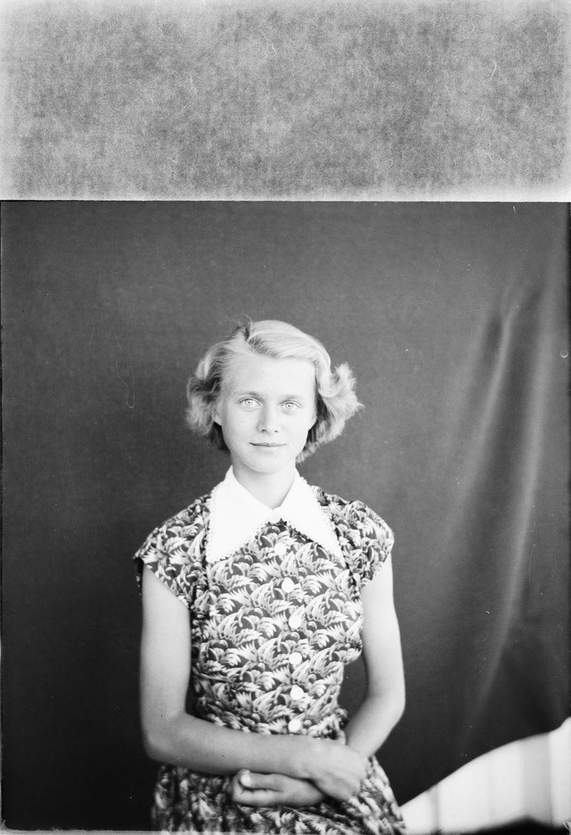Håkon Prestkværn, Randi (?) Berg, Brøttum.