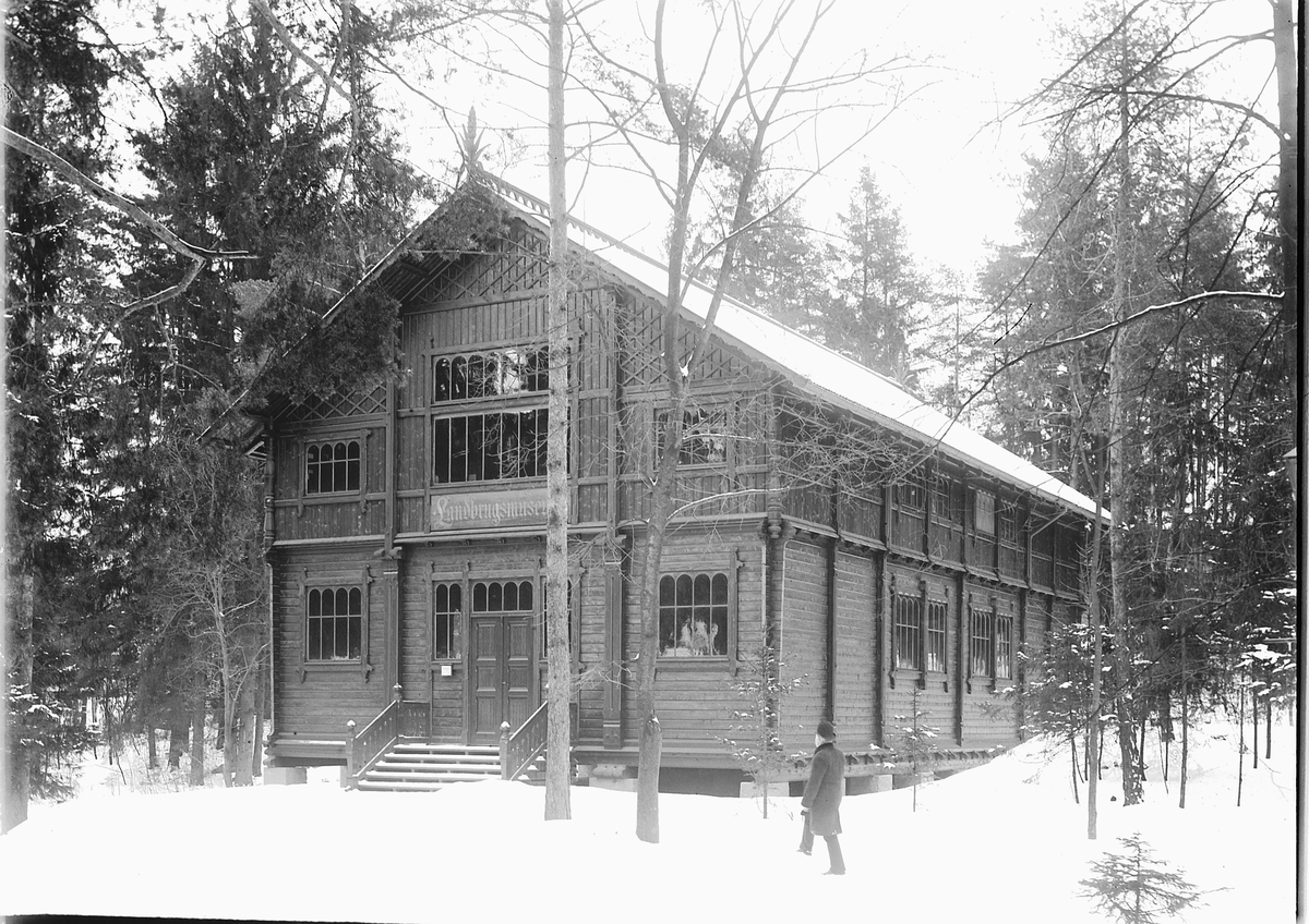 Kristoffer Horne, DEN GAMLE BYGNINGA TIL LANDBRUKSMUSEET, NORSK FOLKEMUSEUM, BYGDØY, OSLO.