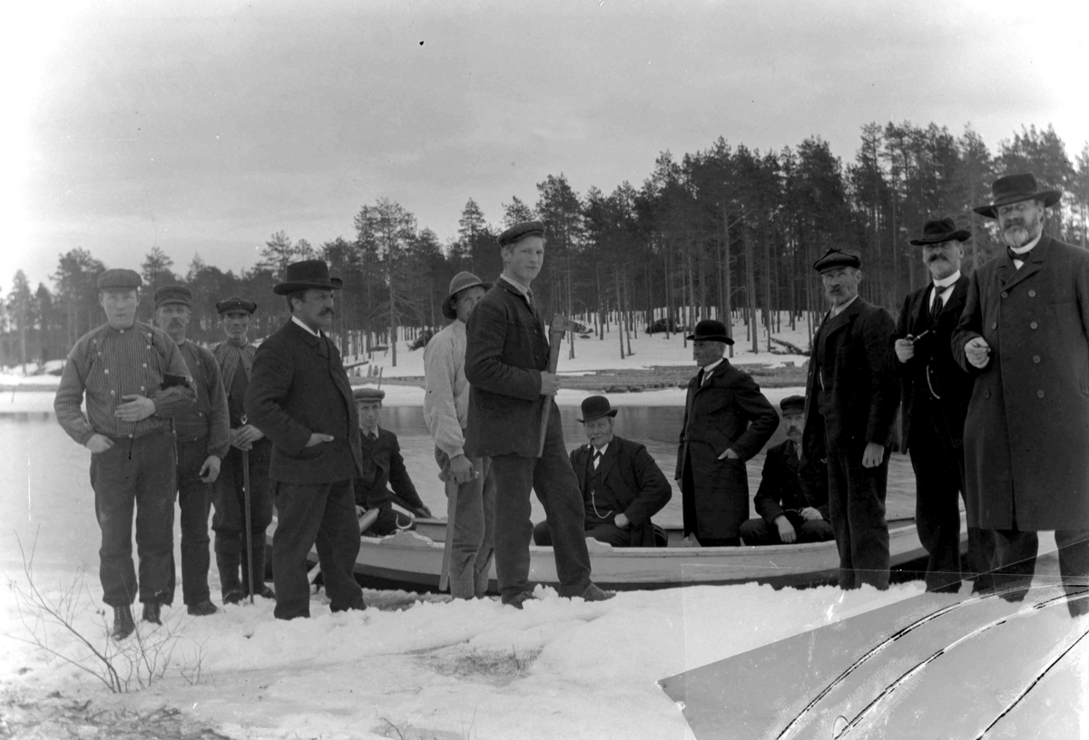 Ole Hansen Løken, TØMMERMÅLERE OG SKOGEIERE, UKJENTE, SE OGSÅ HHB-1833.