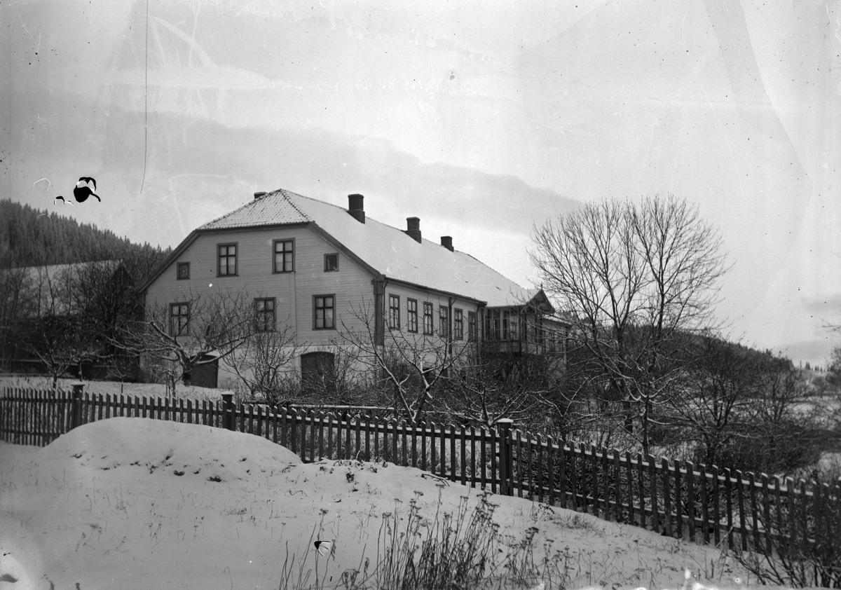 Martin Finborud, Grefsheim gård på Nes, Hedmark. Vinter.