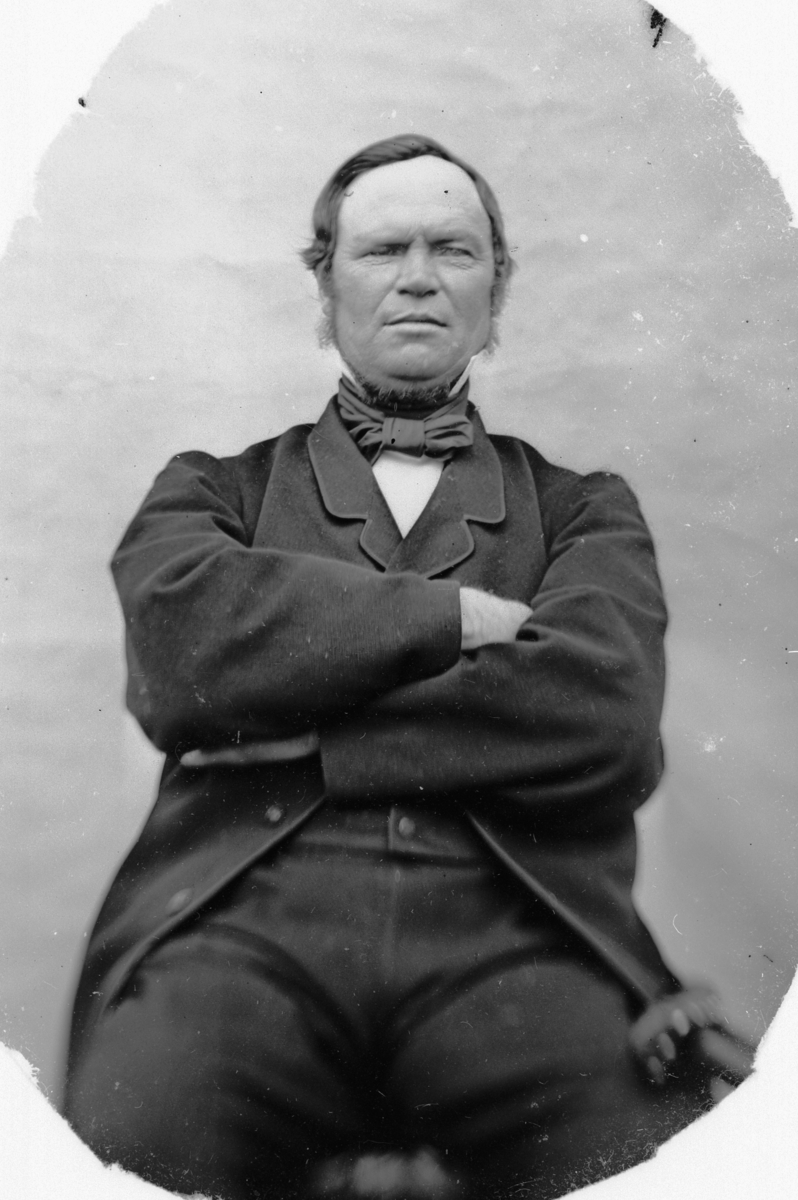 Hans Emil Erichsen, Brukseier Edvard Erichsen, Øvre Schultzehaugen, Kristiania.