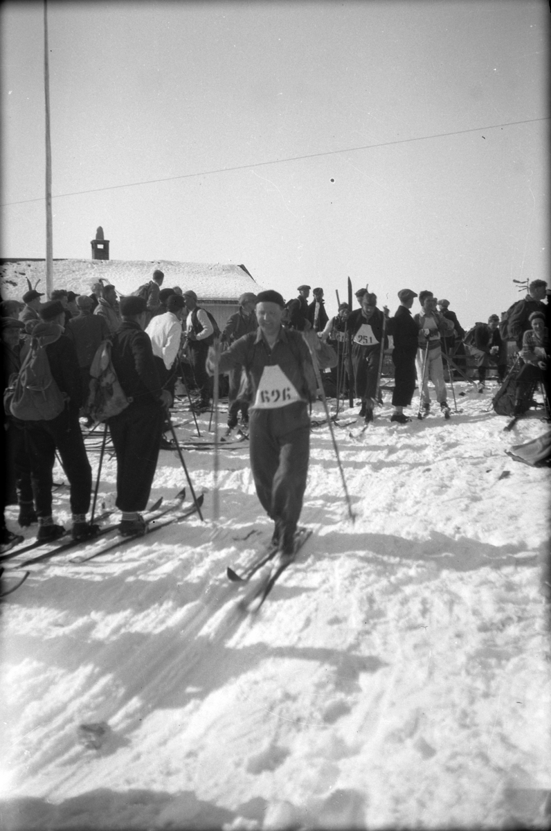 Håkon Prestkværn, Skirenn, langrennsløper, Birkebeinerrennet? Ukjent, startnummer 626.