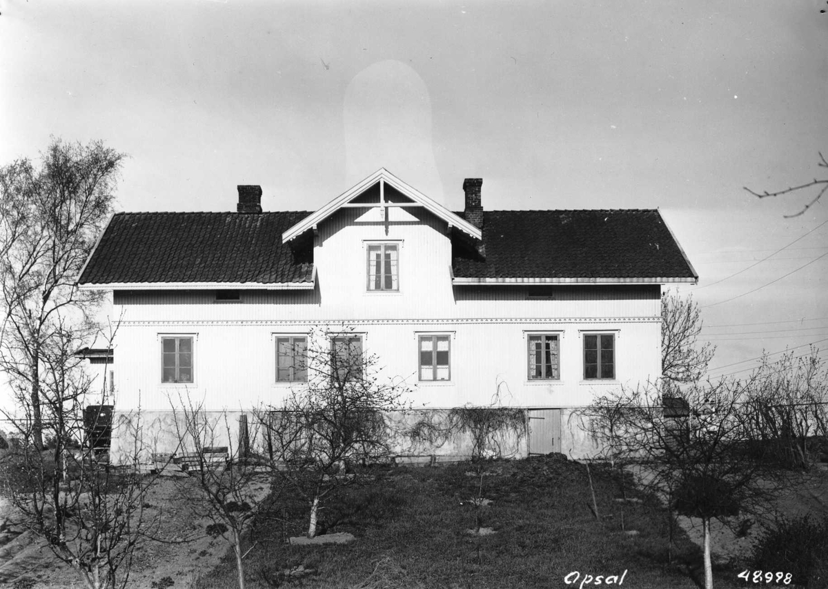 Anders Beer Wilse, Oppsal gård, Oslo, Østre Aker. Våningshuset sett fra hagen.