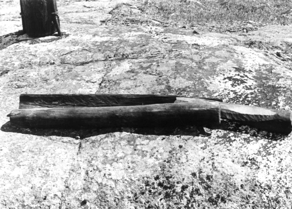 Anna Grostøl, Stokk til å perse tøy på. Eiken, Hægebostad, Vest-Agder 1941.