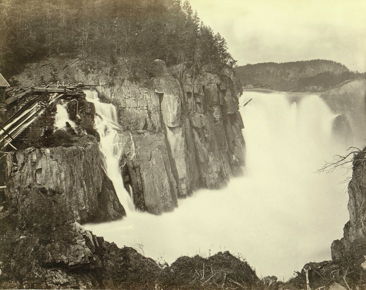 Henry Rosling, Landskap, Tinnfoss, Notodden, Telemark. Fra serie norske landskapsfotografier tatt av den engelske fotografen Henry Rosling (1828-1911).