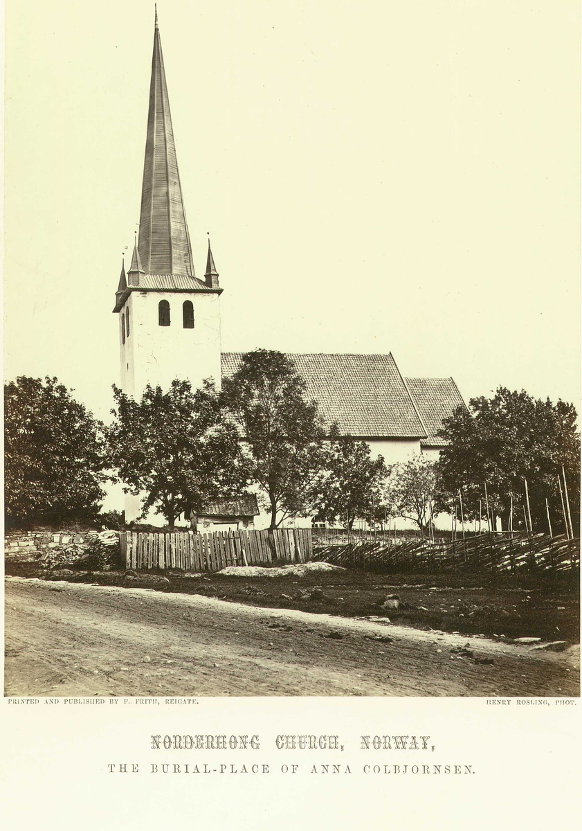 Henry Rosling, Norderhov kirke, Ringerike, Buskerud. Fra serie norske landskapsfotografier tatt av den engelske fotografen Henry Rosling (1828-1911).