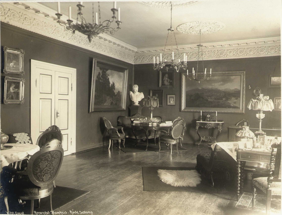 Anders Beer Wilse, Interiør fra "Den røde Salong", Baroniet Rosendal, Kvinnherad, Hordaland. Fotografert 1912.