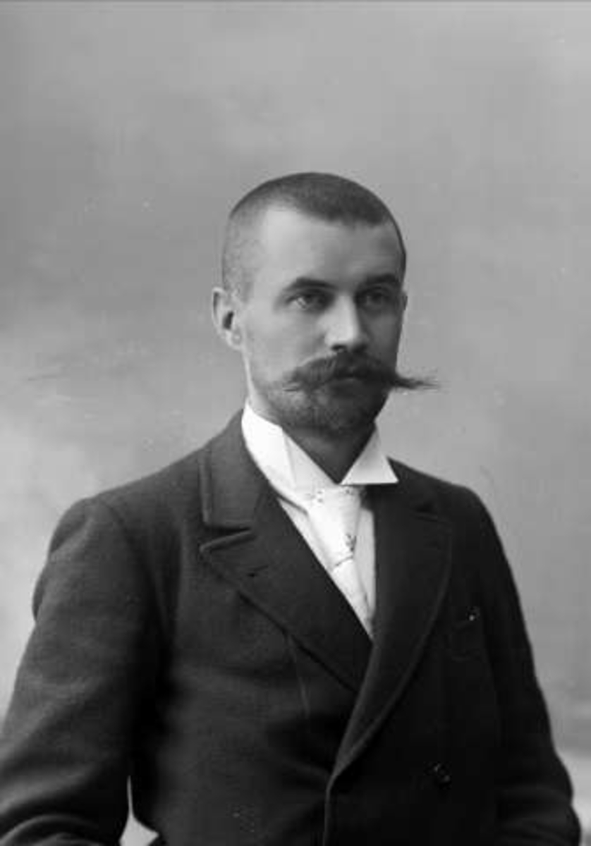 Gustav Borgen, NFB.01537