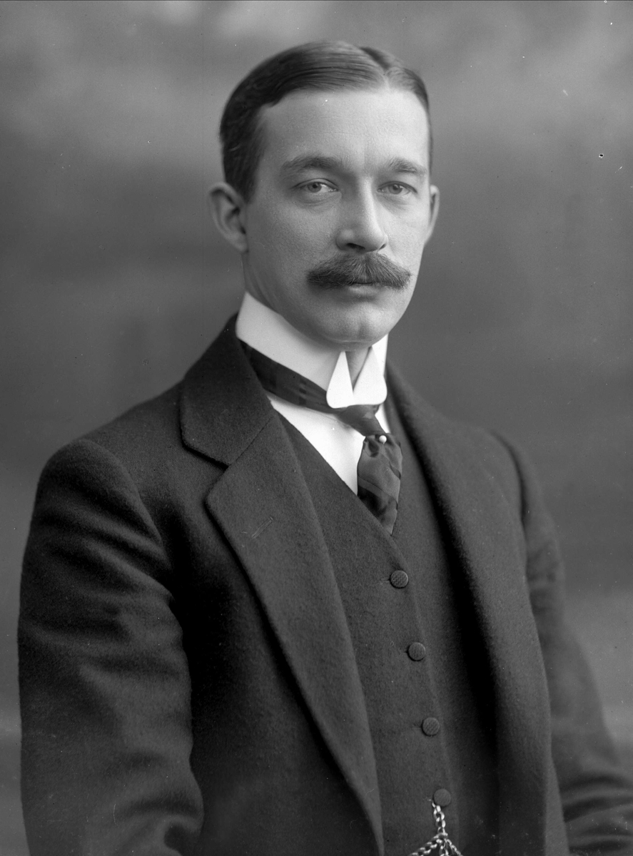 Gustav Borgen, NFB.01965