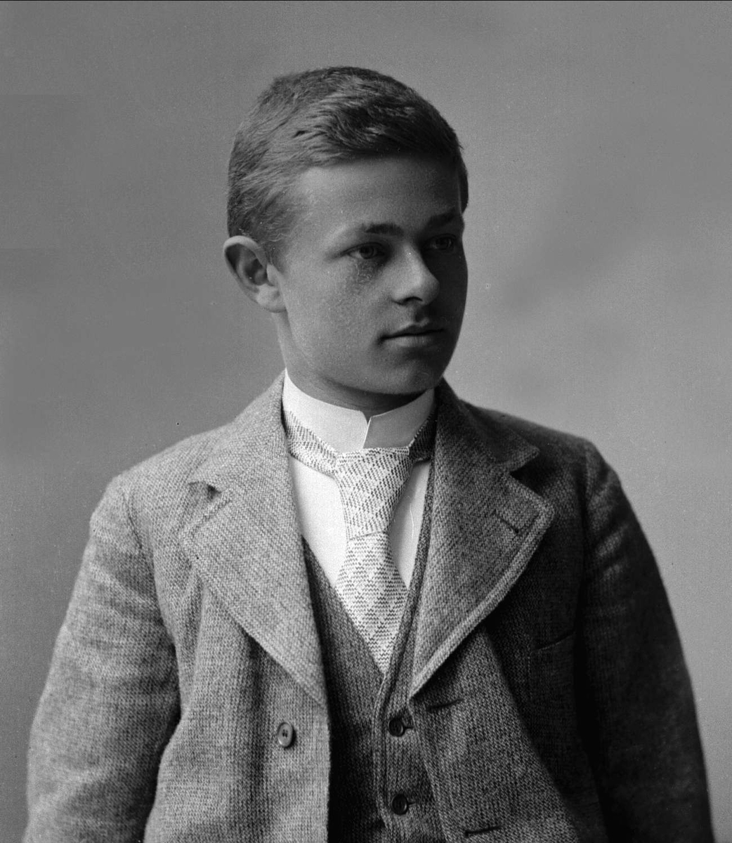 Gustav Borgen, NFB.02381