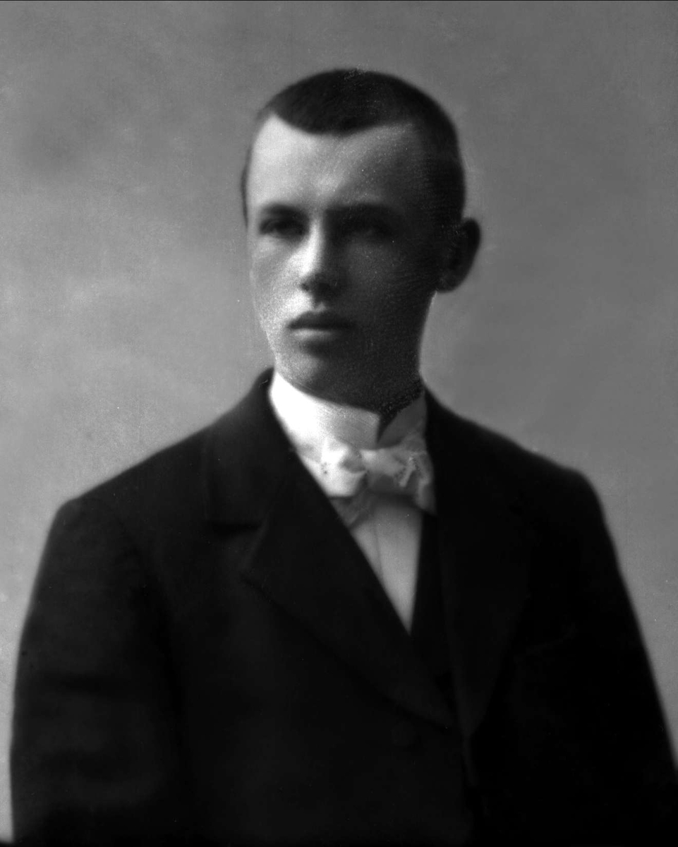 Gustav Borgen, NFB.02385