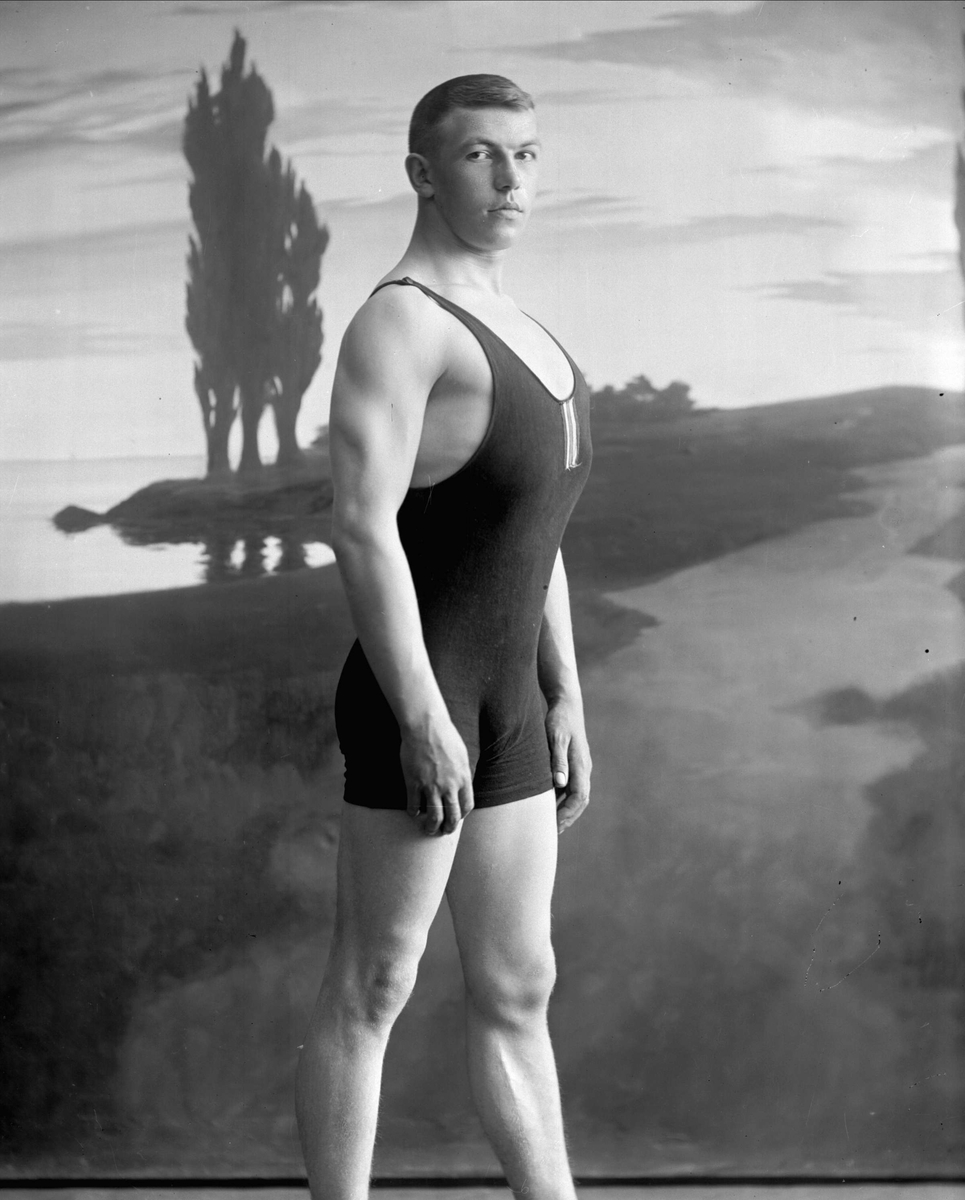 Gustav Borgen, Portrett, en bryter i bryterdrakt. Gundersen.