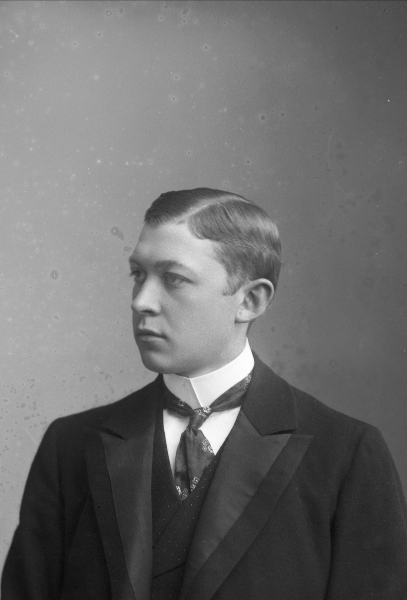 Gustav Borgen, NFB.18100
