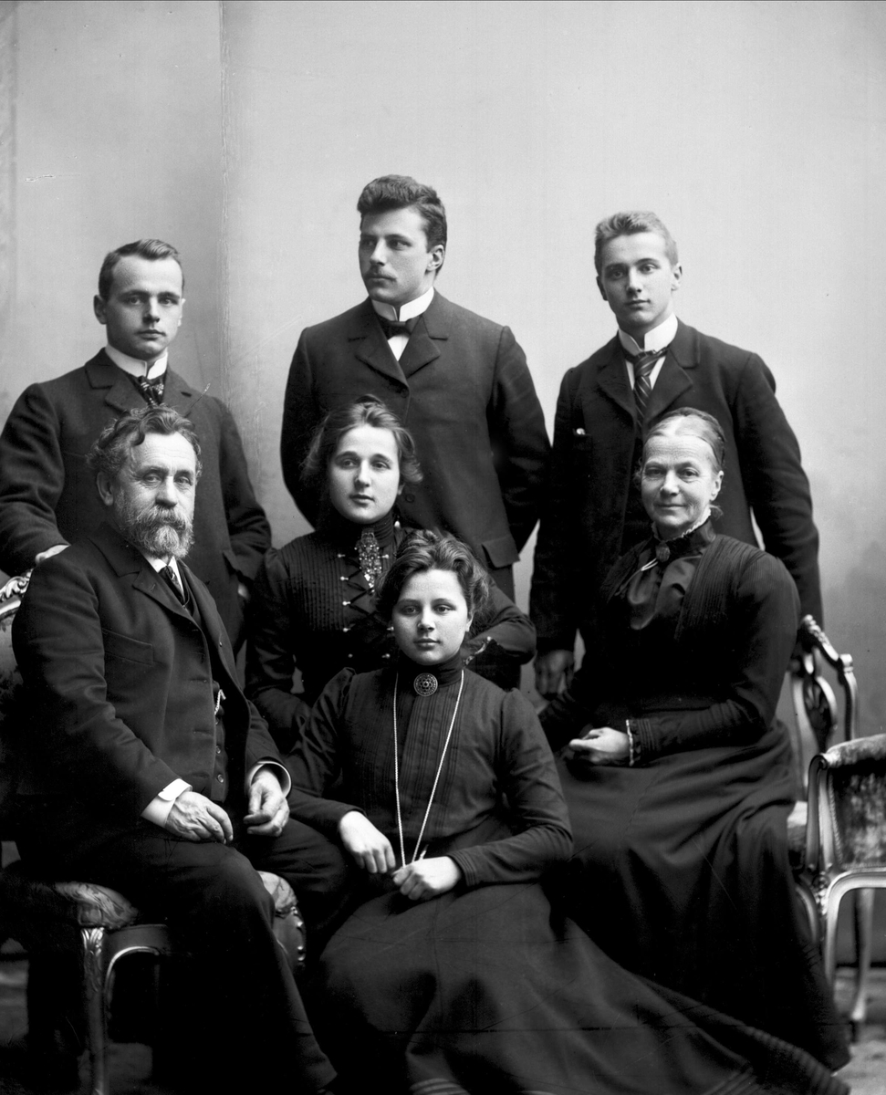 Gustav Borgen, Familieportrett.