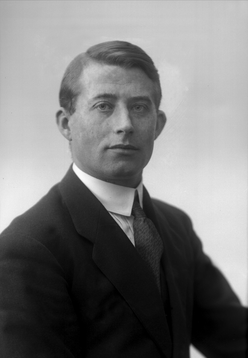 Gustav Borgen, NFB.19848