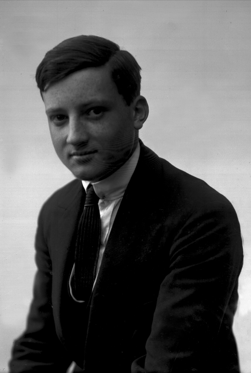 Gustav Borgen, NFB.19853
