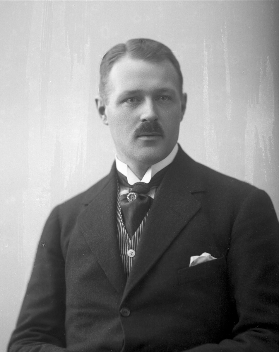 Gustav Borgen, NFB.21968