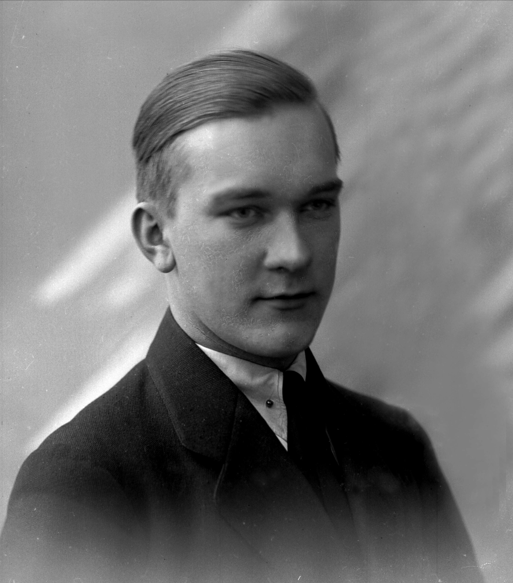 Gustav Borgen, NFB.22025