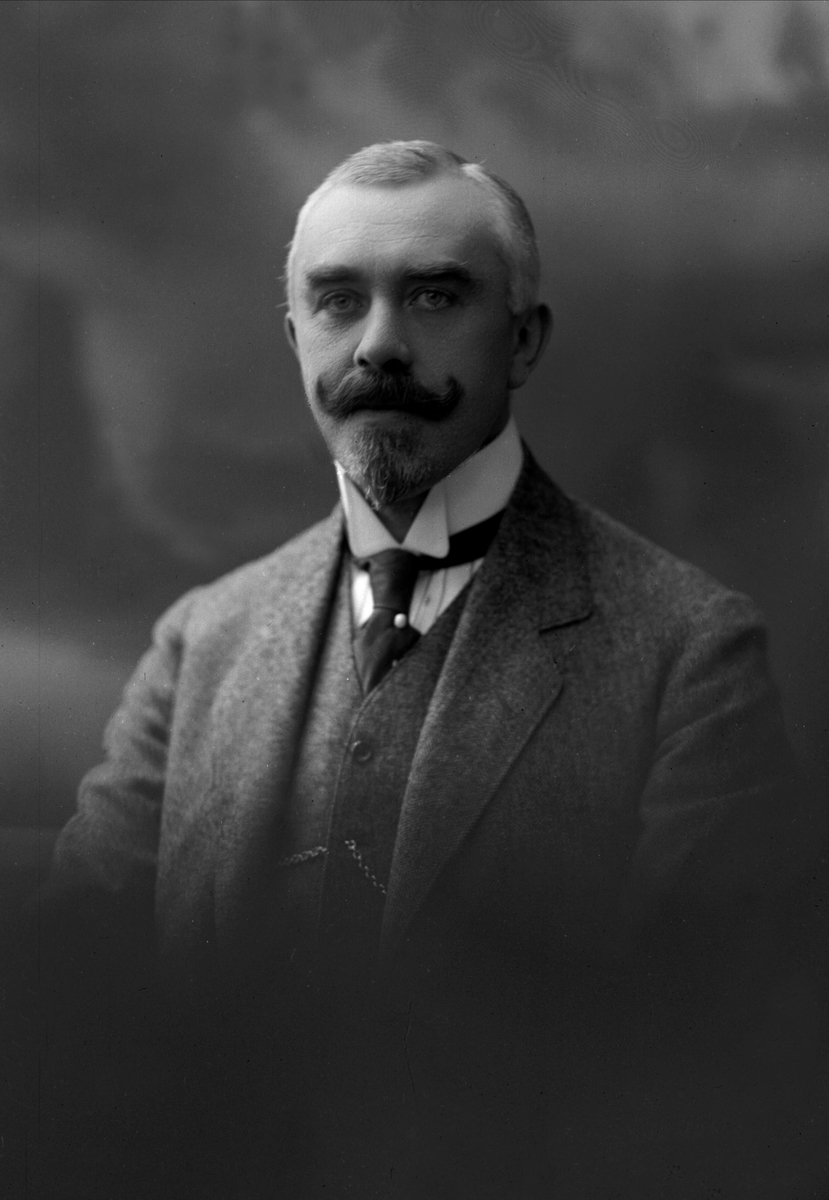 Gustav Borgen, Portrett av Arthur Nicolay Sophus Knagenhjelm (1866-1938).