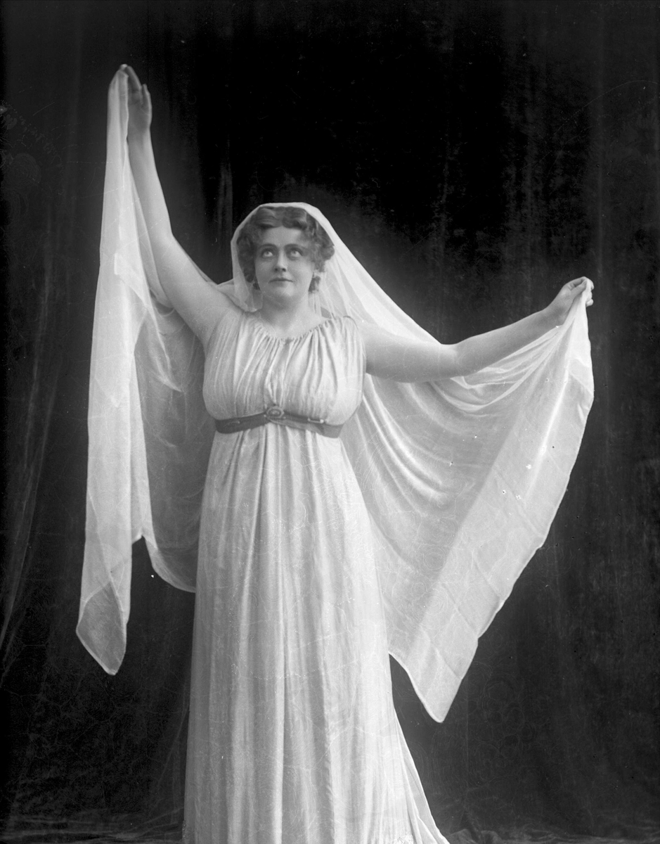 Gustav Borgen, Portrett, operasangerinne, sopranen Gabrielle Bidenkap.