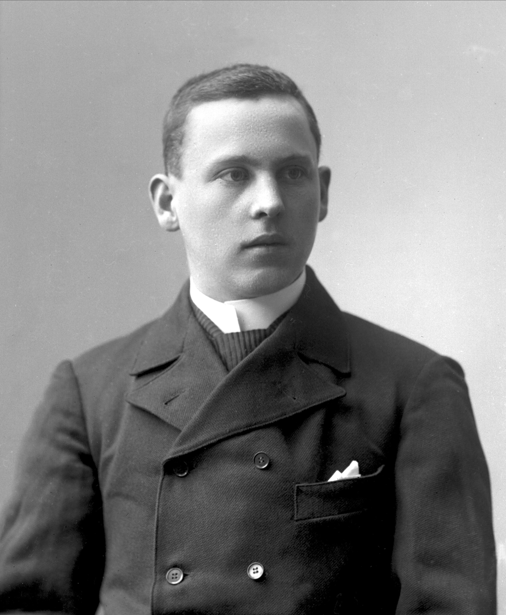 Gustav Borgen, NFB.26974