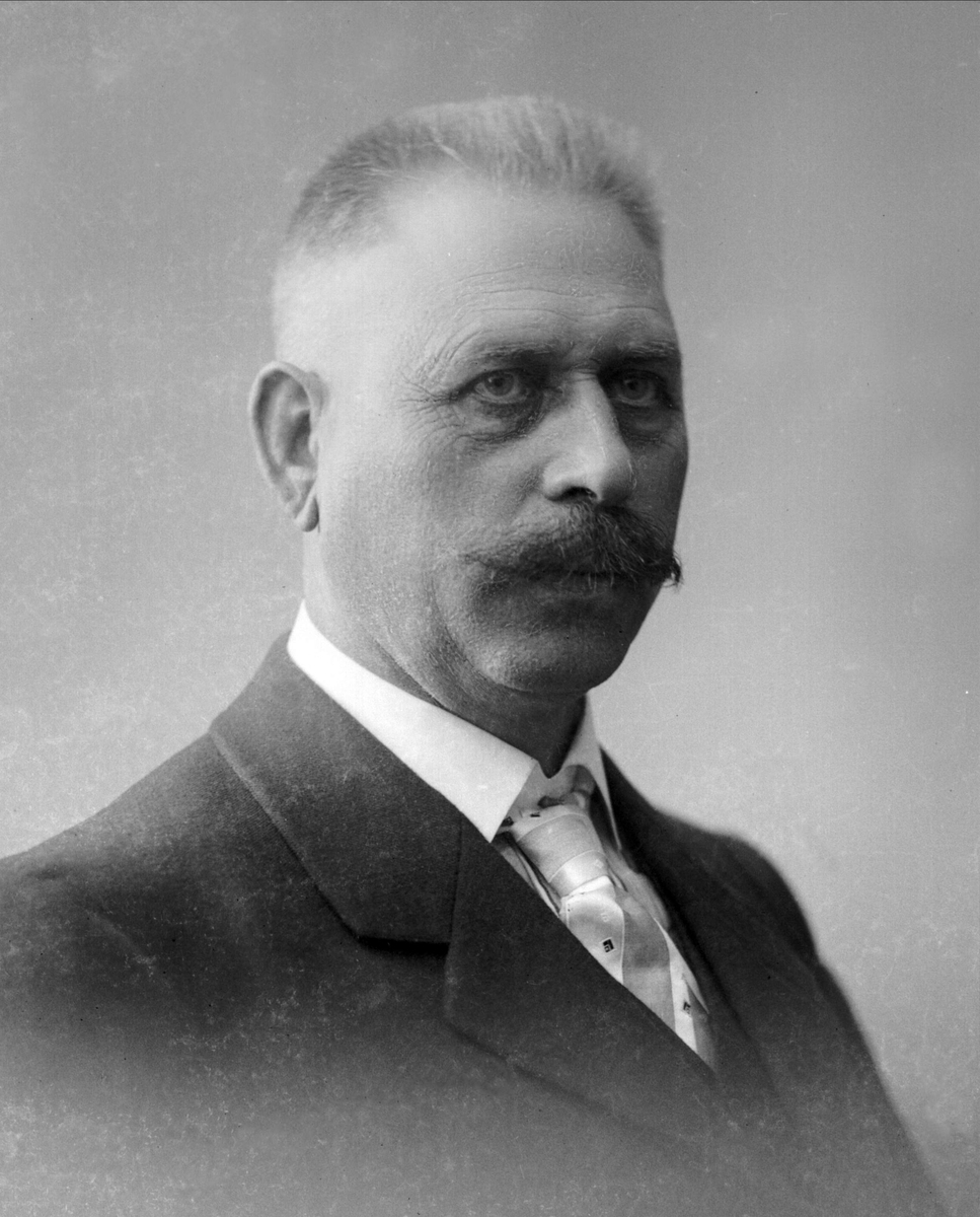 Gustav Borgen, Mannsportrett.