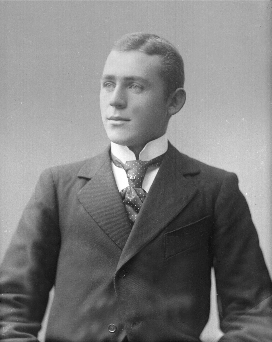 Gustav Borgen, NFB.27728