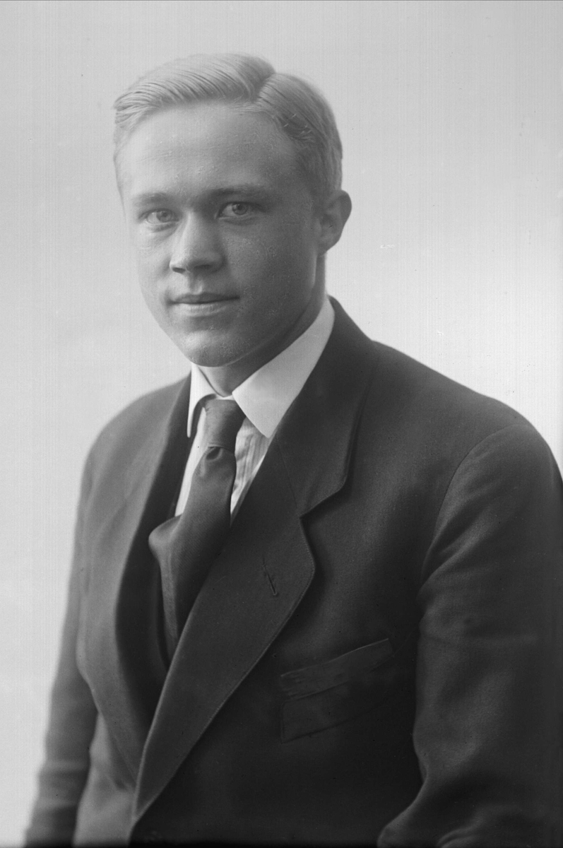Gustav Borgen, NFB.34934