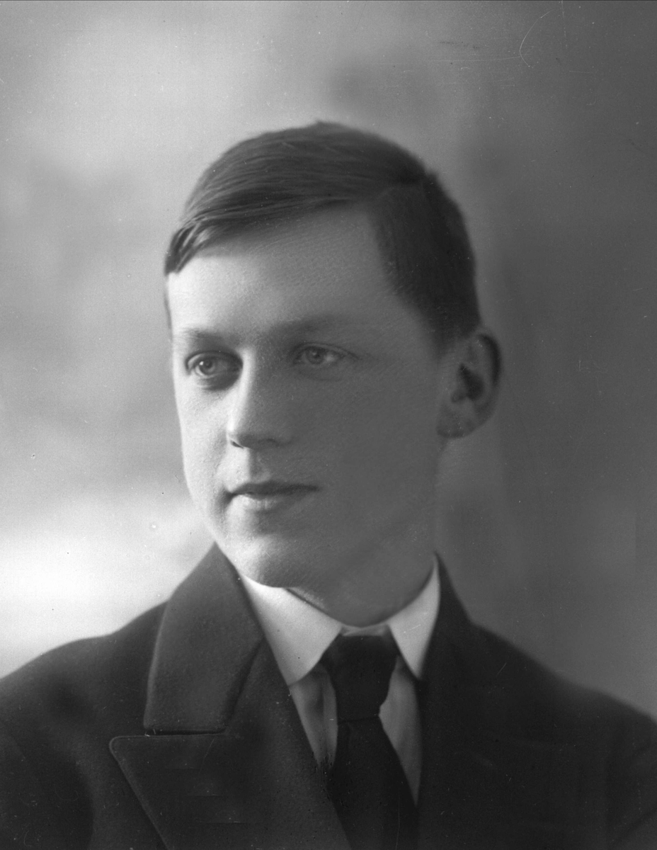 Gustav Borgen, NFB.36982
