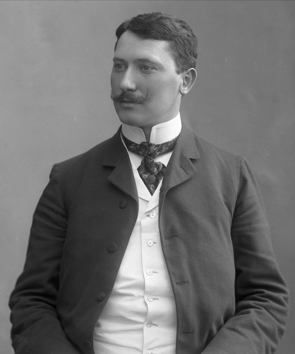 Gustav Borgen, NFB.42102