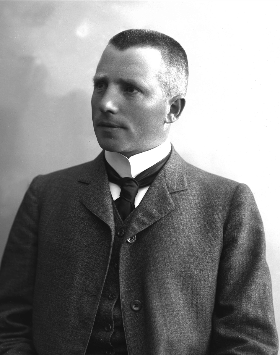 Gustav Borgen, NFB.42476