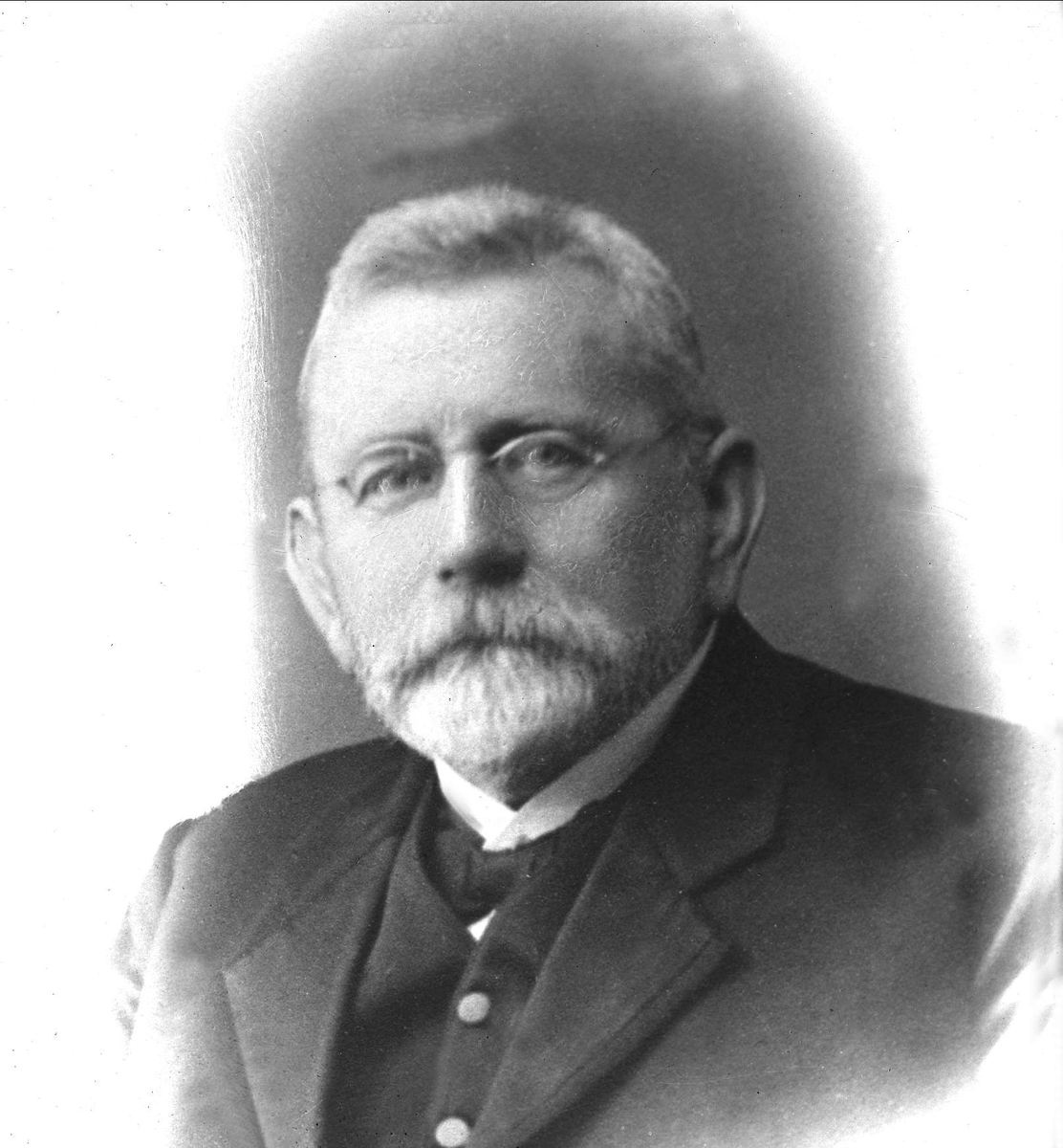 Gustav Borgen, NFB.43360