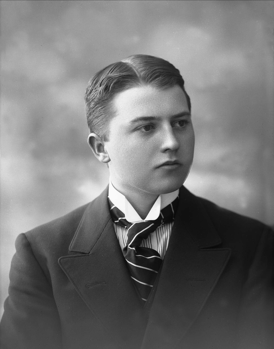Gustav Borgen, NFB.43388