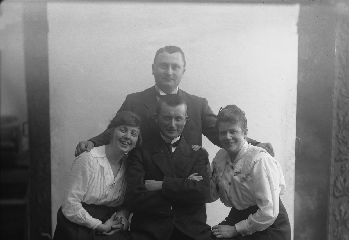 Gustav Borgen, NFB.43475