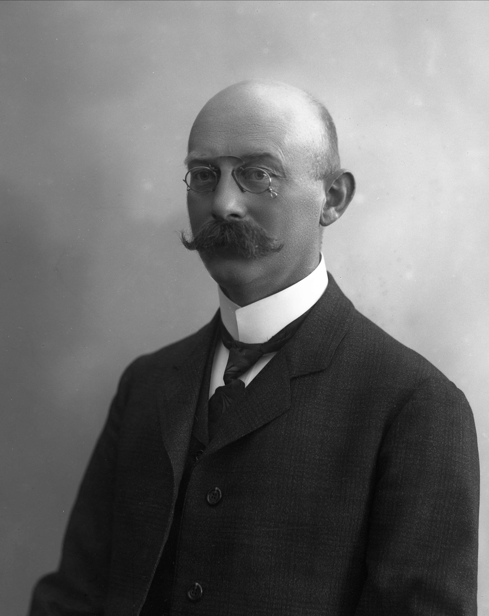 Gustav Borgen, NFB.43988