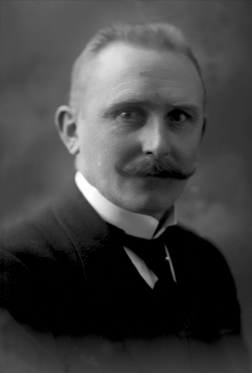 Gustav Borgen, NFB.44398
